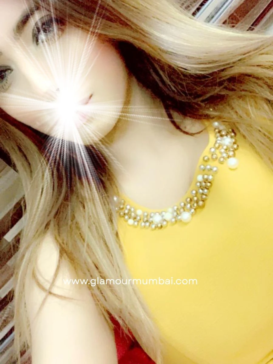 aditi-escort-in-mumbai