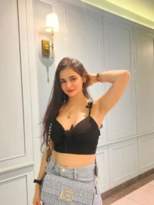 Mumbai escort showcasing premium lifestyle